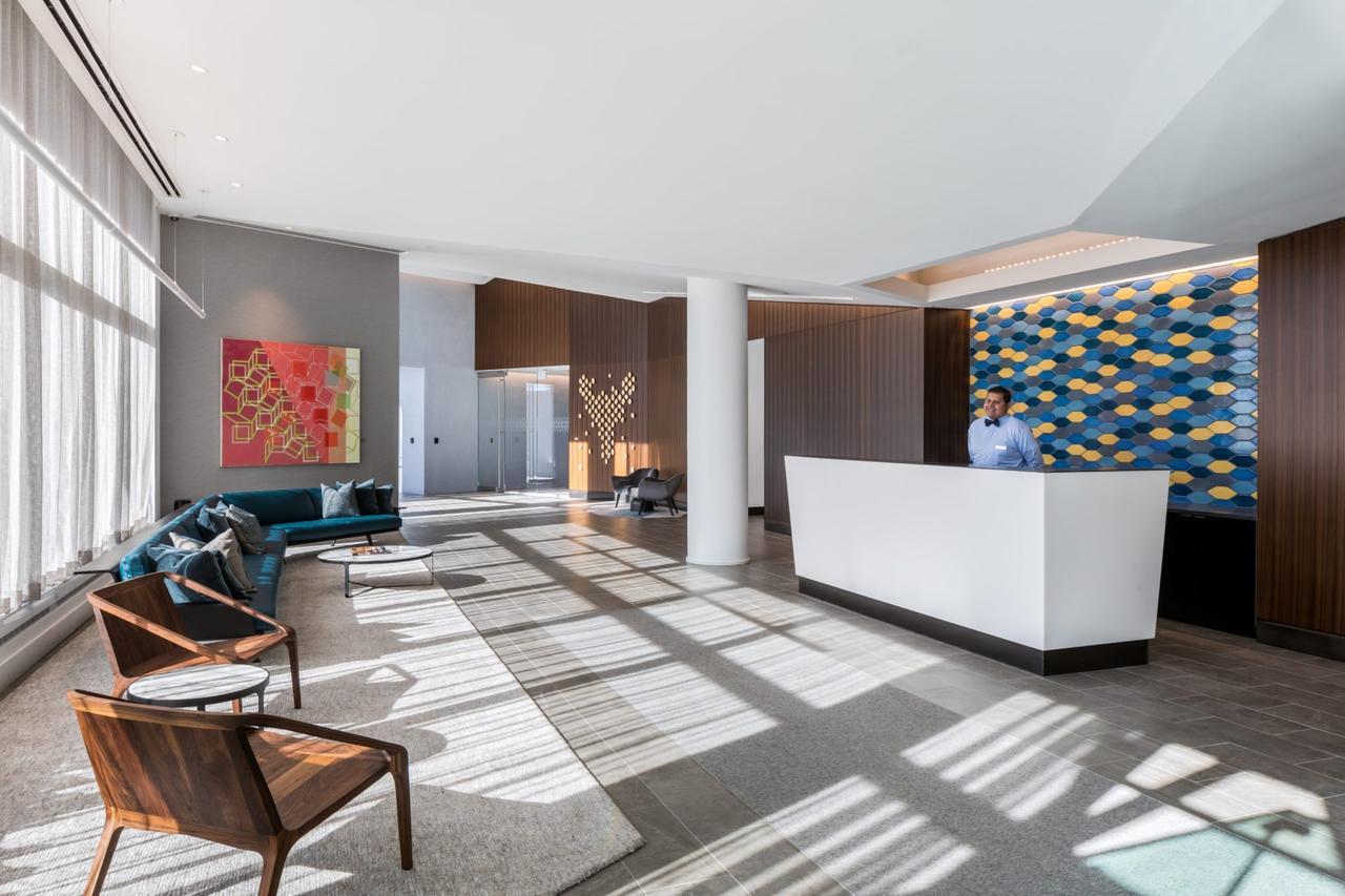 Deedee'S Sky Rise Apartments At Newport II Джерси-Сити Экстерьер фото