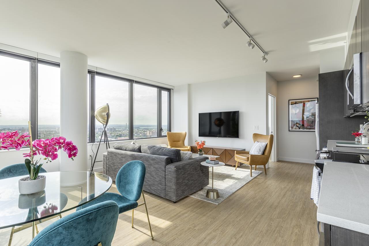 Deedee'S Sky Rise Apartments At Newport II Джерси-Сити Экстерьер фото